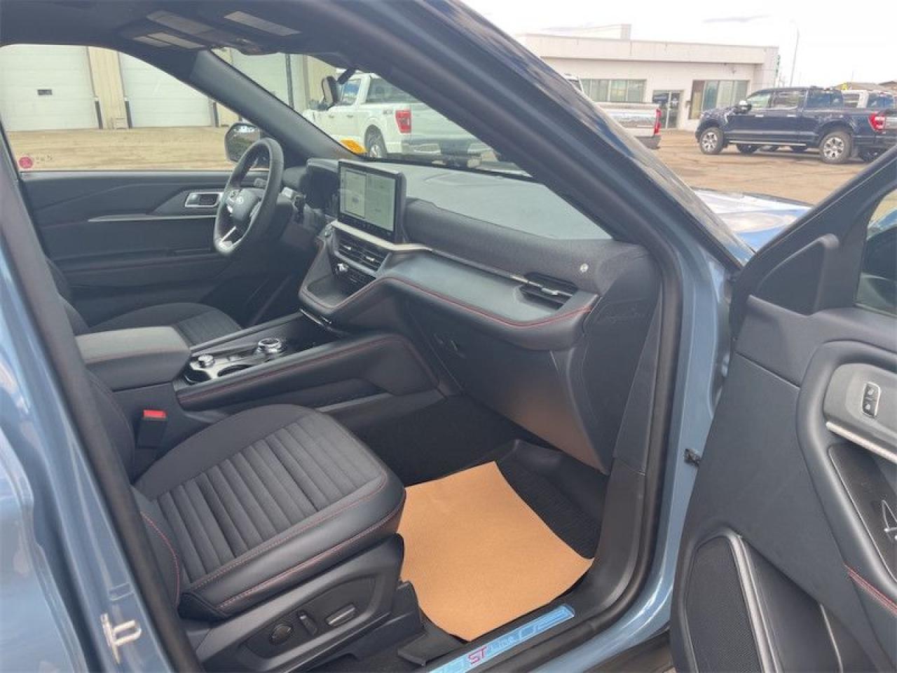 2025 Ford Explorer ST-Line  - BlueCruise -  Navigation Photo5