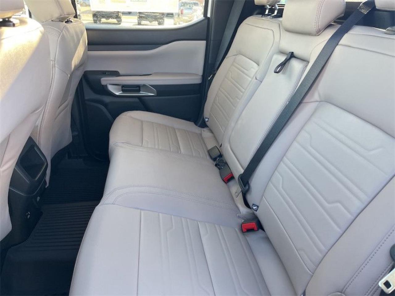 2025 Ford Ranger Lariat  - Leather Seats -  Heated Seats Photo5