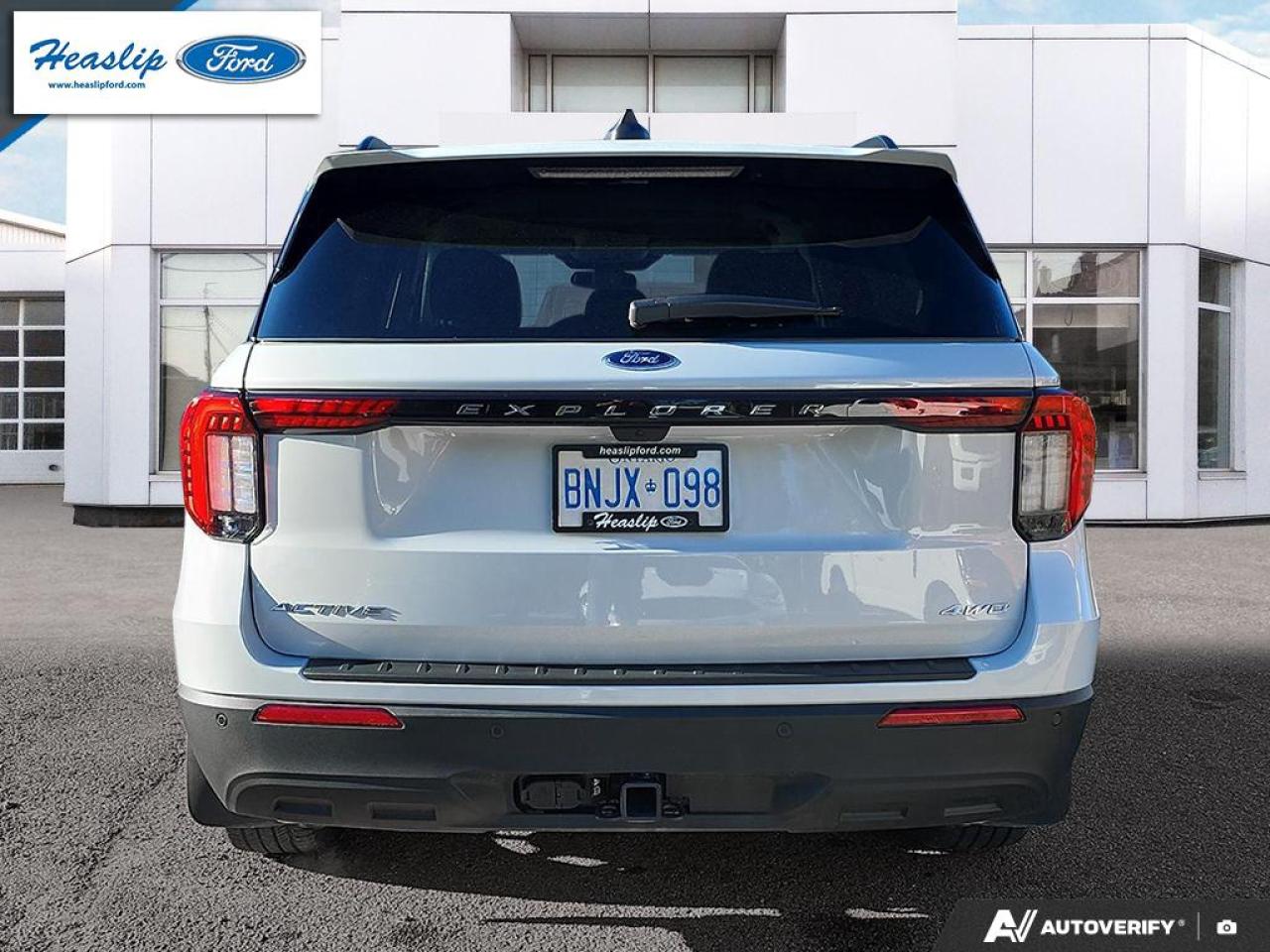 2025 Ford Explorer Active Photo