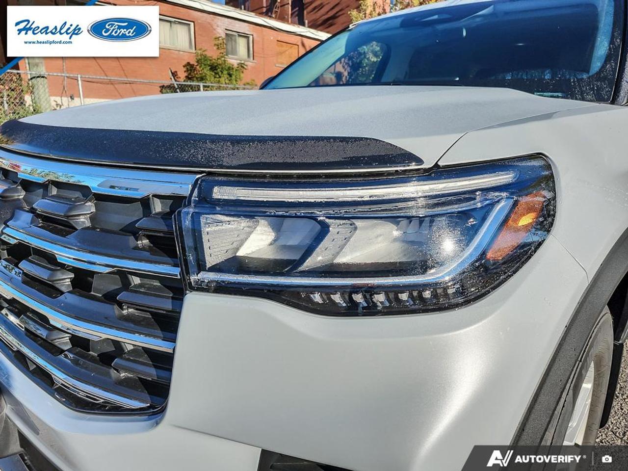 2025 Ford Explorer Active Photo