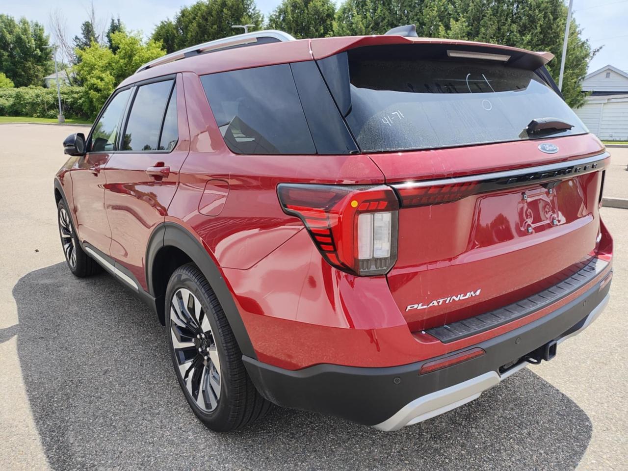 2025 Ford Explorer Platinum