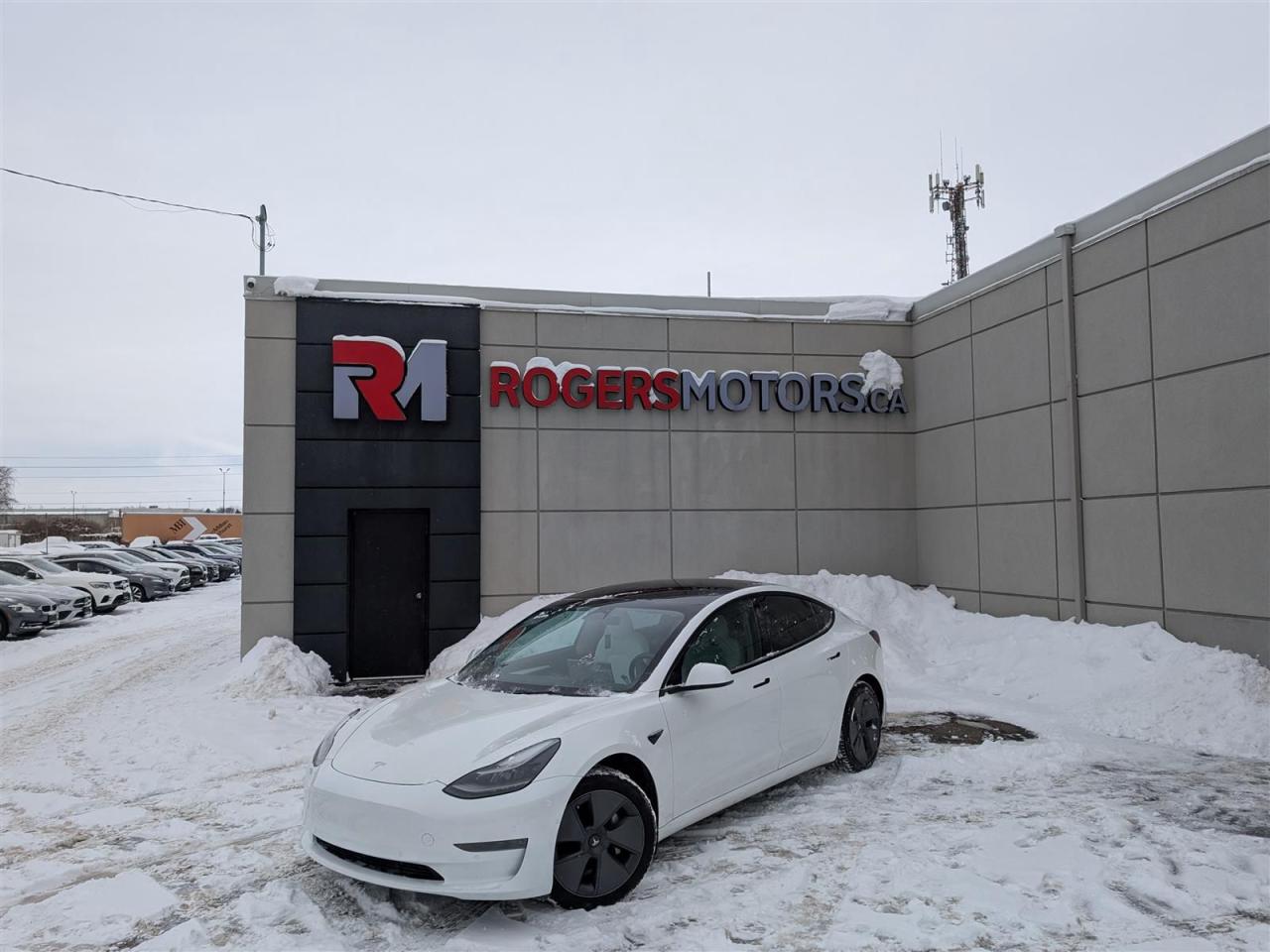 Used 2022 Tesla Model 3 STANDARD - WHITE INTERIOR for sale in Oakville, ON