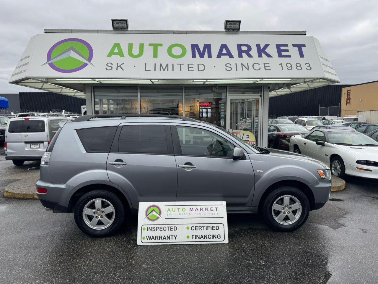 Used 2013 Mitsubishi Outlander ES 4WD INSPECTED W/BCAA MBRSHP & WRNTY TOO! for sale in Langley, BC