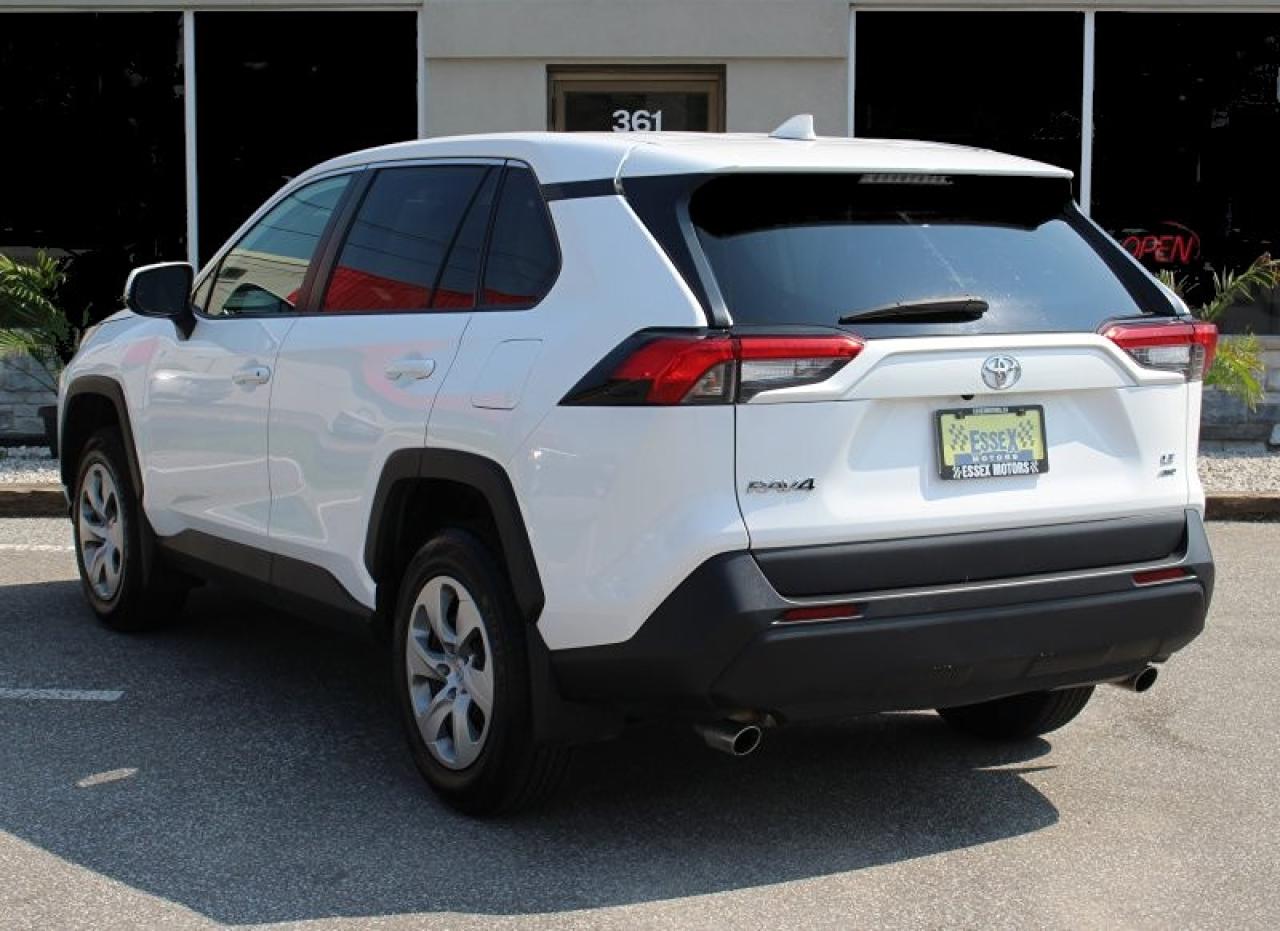 2022 Toyota RAV4 LE AWD - Photo #8