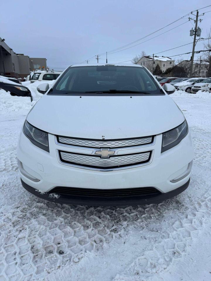 2013 Chevrolet Volt  - Photo #2