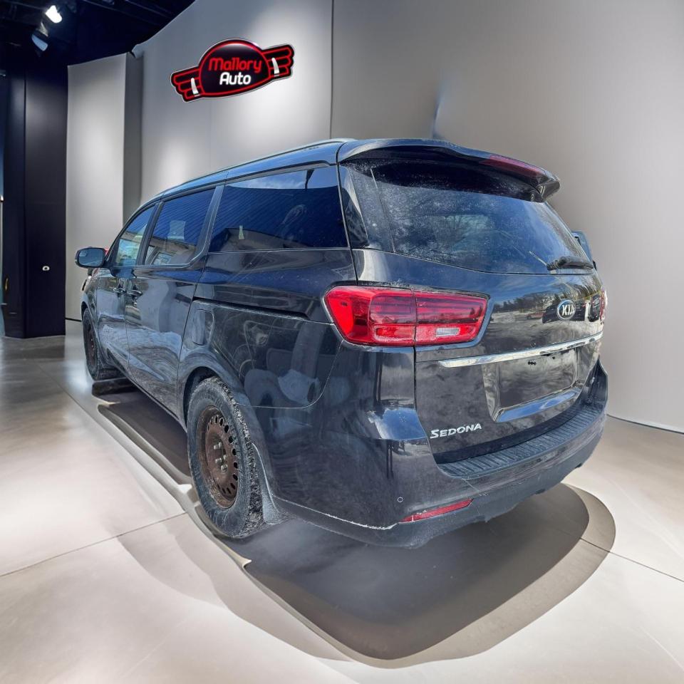 2019 Kia Sedona LX+ - Photo #5