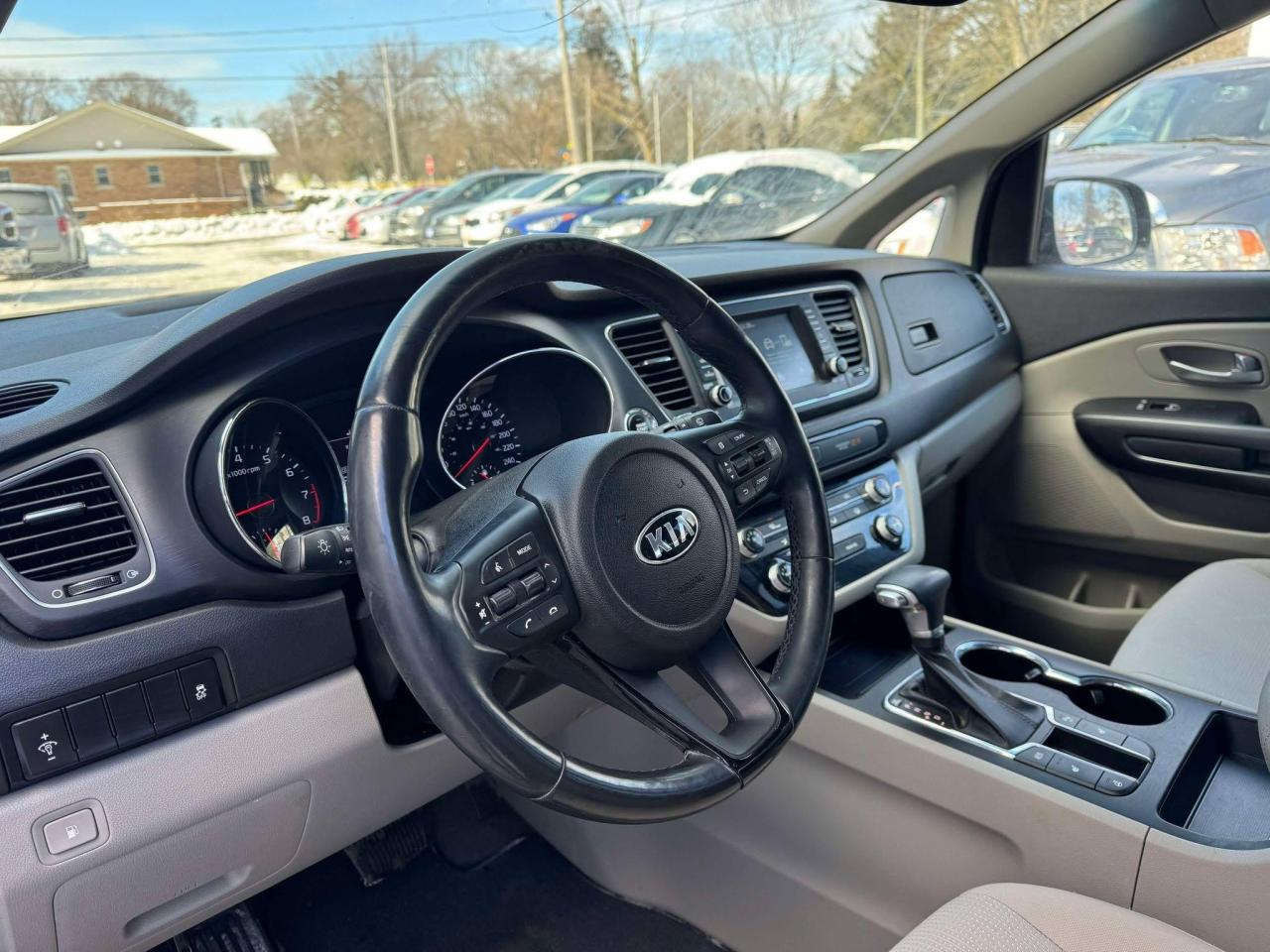 2019 Kia Sedona LX+ - Photo #13