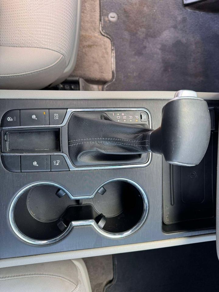 2019 Kia Sedona LX+ - Photo #17