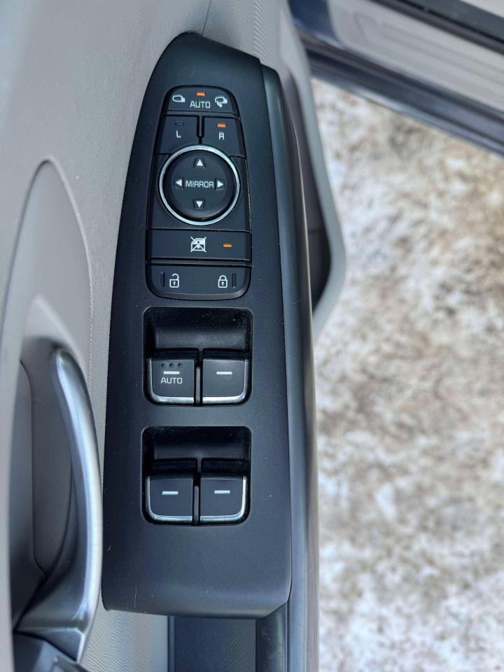 2019 Kia Sedona LX+ - Photo #23