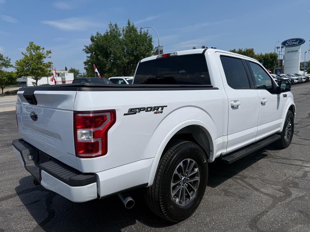 2020 Ford F-150 XLT Photo