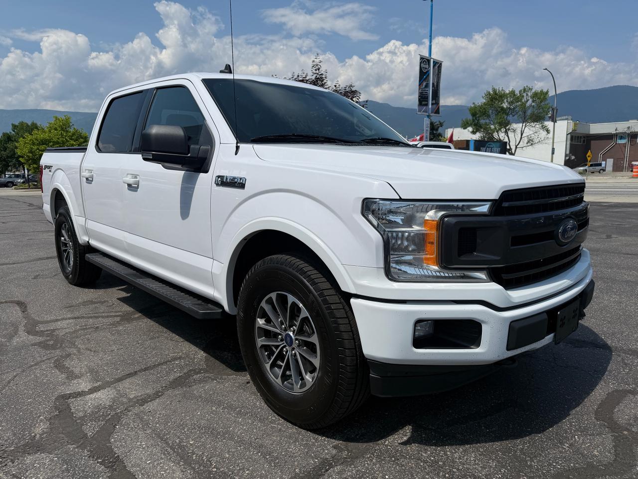 2020 Ford F-150 XLT Photo5