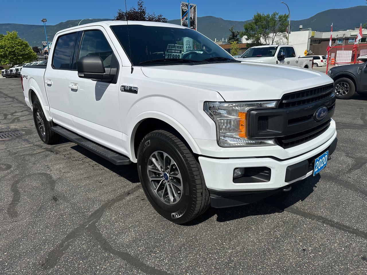 2020 Ford F-150 XLT Photo