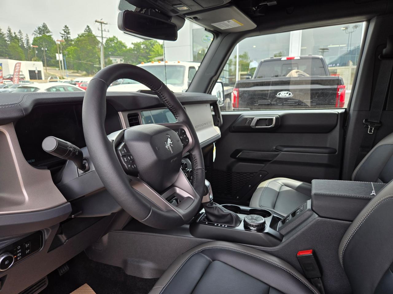2025 Ford Bronco Outer Banks Photo5
