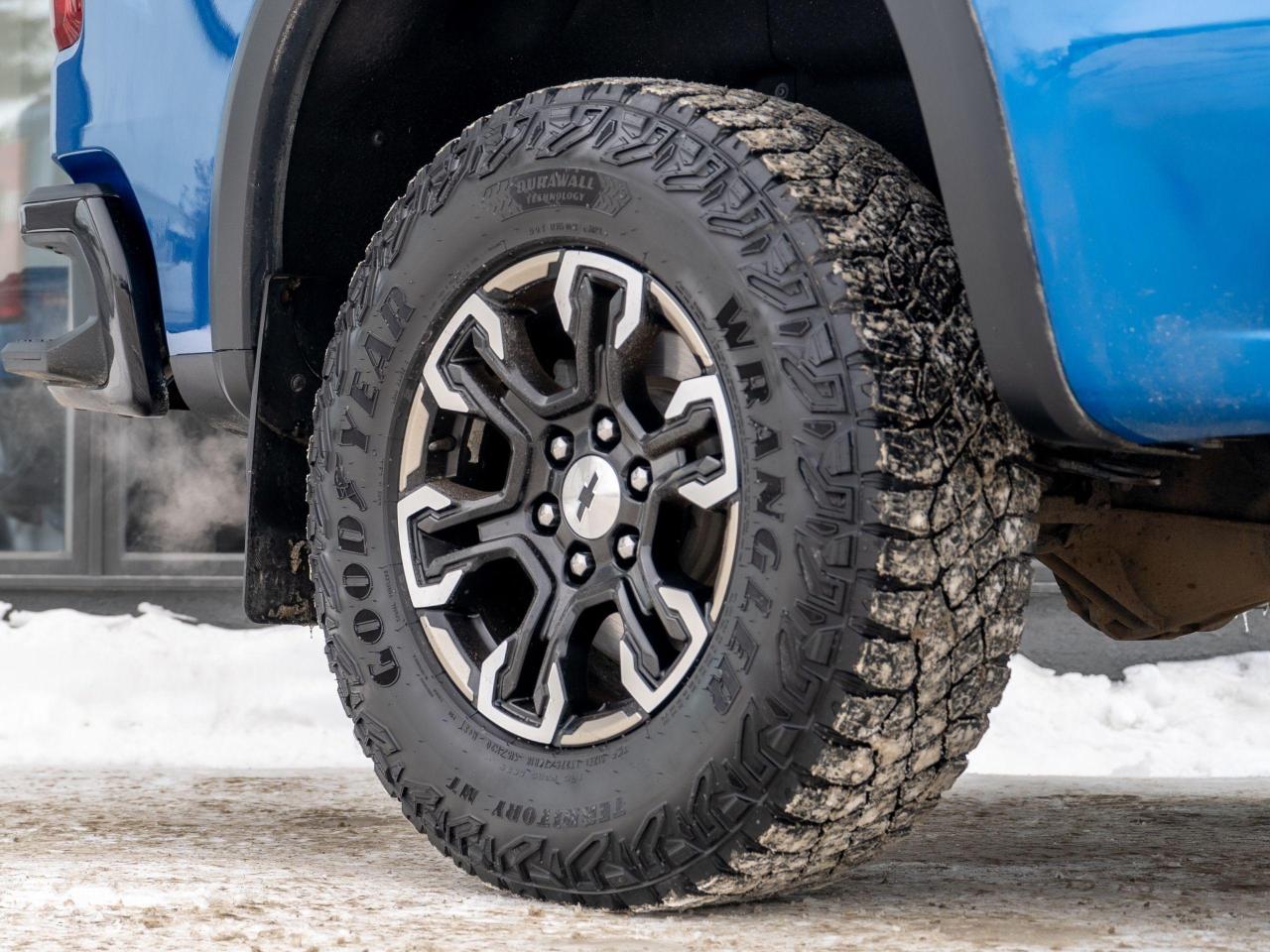 2022 Chevrolet Silverado 1500 4WD Crew Cab 147" ZR2 Photo3