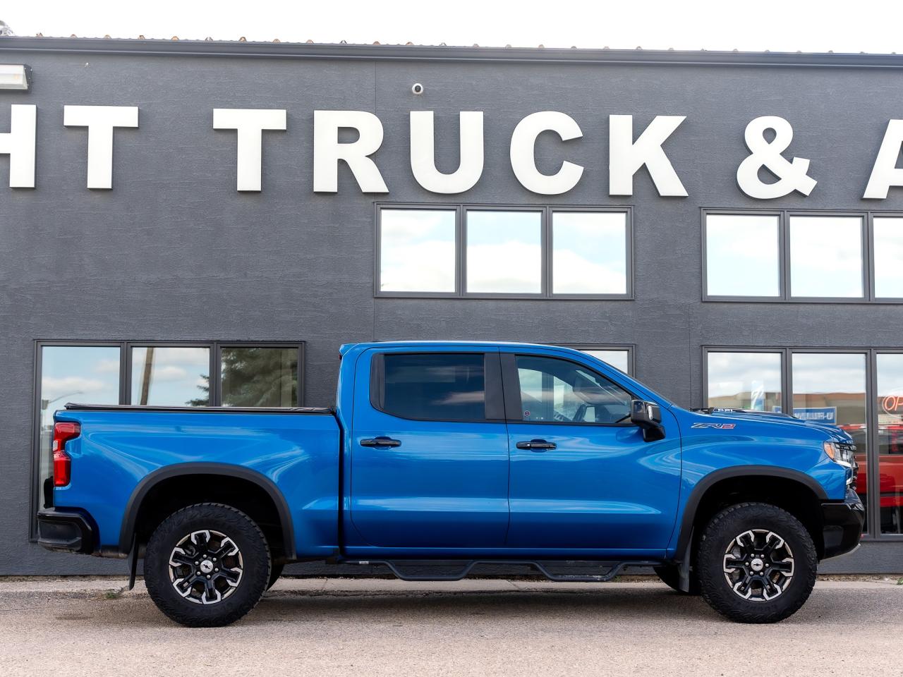 2022 Chevrolet Silverado 1500 4WD Crew Cab 147" ZR2 Photo4