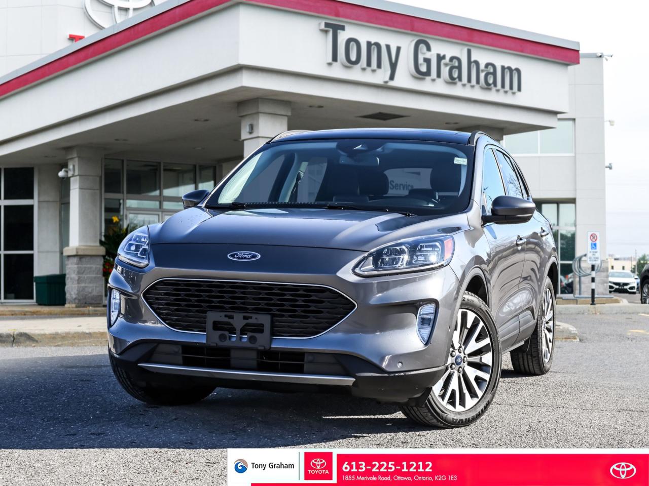 Used 2021 Ford Escape Titanium for sale in Ottawa, ON