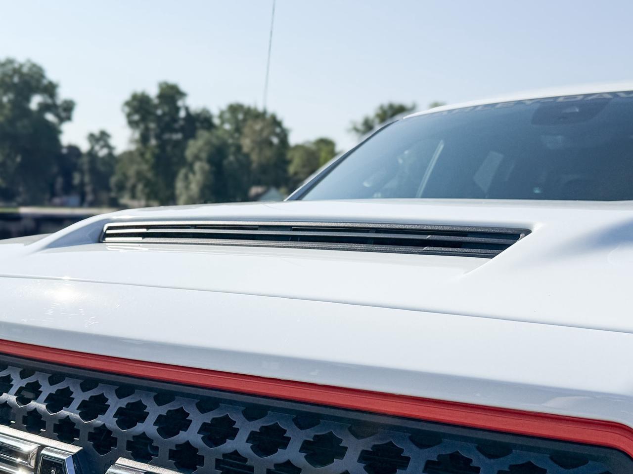 2025 GMC Sierra 1500 AT4 HARLEY DAVIDSON UPGRADE - 6.2L V8 WITH REMOTE START/ENTRY, SUNROOF, HEATED FRONT & REAR SEATS, VENTILATED FRONT SEATS, HEATED STEERING WHEEL, BOSE SOUND SYSTEM Photo