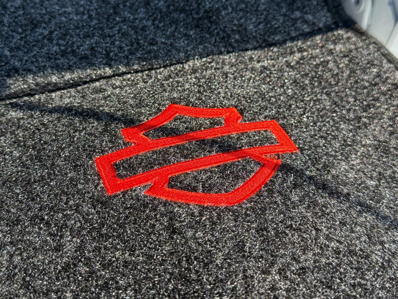 2025 GMC Sierra 1500 AT4 HARLEY DAVIDSON UPGRADE - 6.2L V8 WITH REMOTE START/ENTRY, SUNROOF, HEATED FRONT & REAR SEATS, VENTILATED FRONT SEATS, HEATED STEERING WHEEL, BOSE SOUND SYSTEM Photo