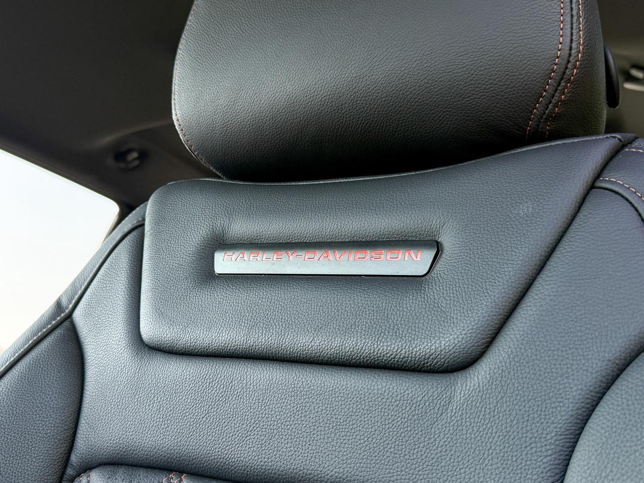 2025 GMC Sierra 1500 AT4 HARLEY DAVIDSON UPGRADE - 6.2L V8 WITH REMOTE START/ENTRY, SUNROOF, HEATED FRONT & REAR SEATS, VENTILATED FRONT SEATS, HEATED STEERING WHEEL, BOSE SOUND SYSTEM Photo