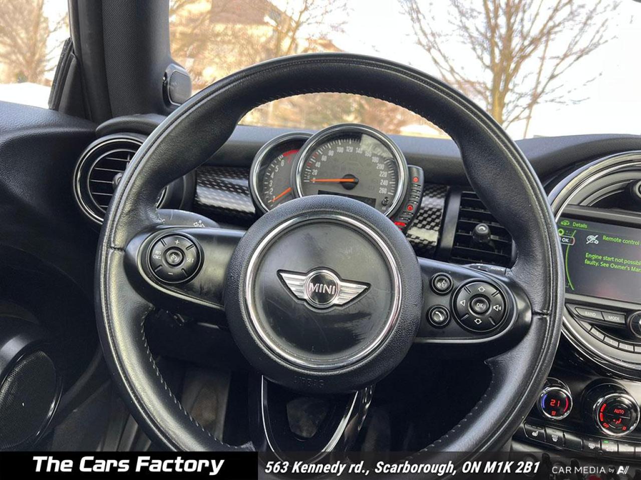 2016 MINI Cooper S Only 078,588KM Navigation / Roof! - Photo #13