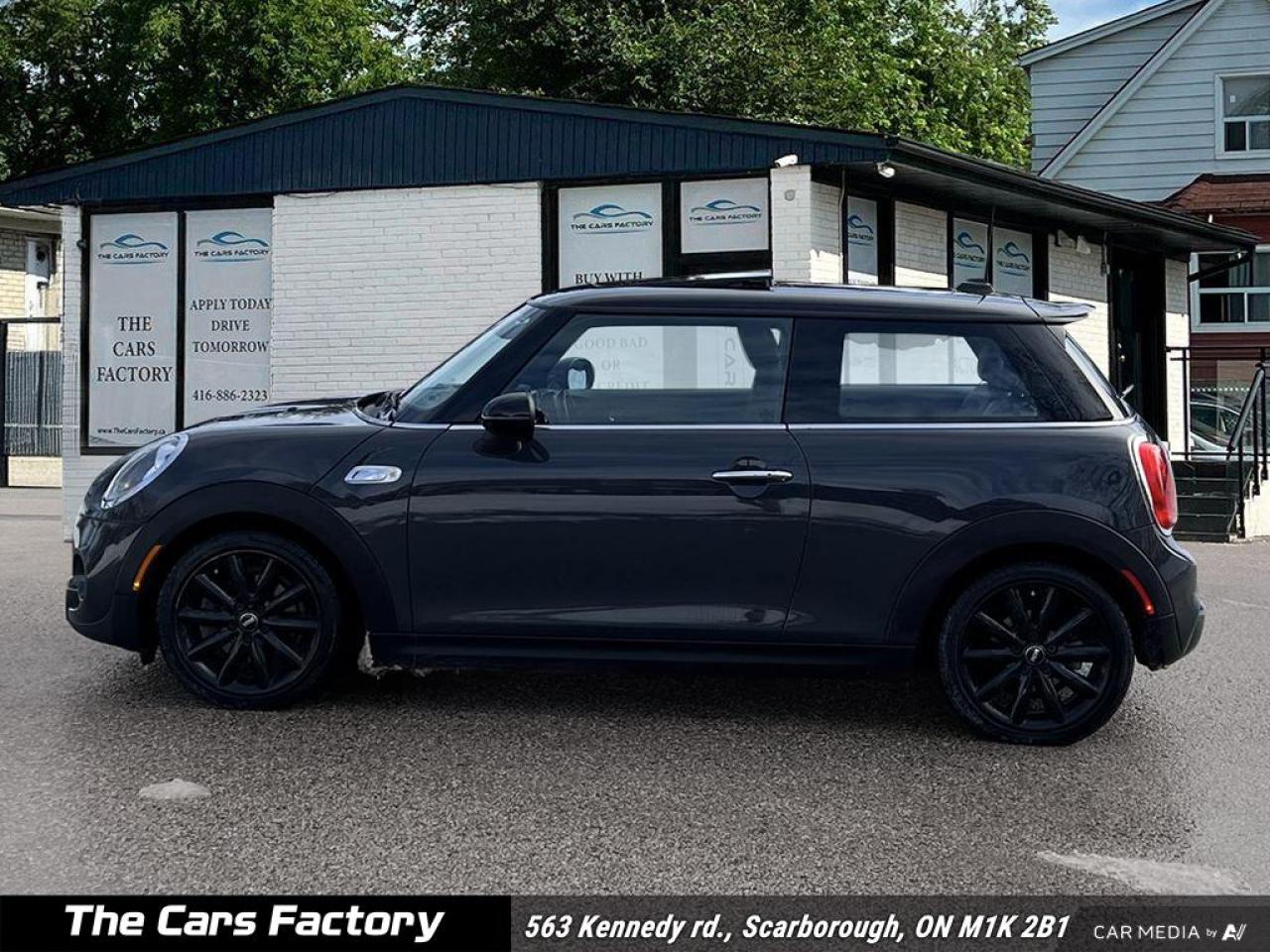 2016 MINI Cooper S Only 078,588KM Navigation / Roof! - Photo #3