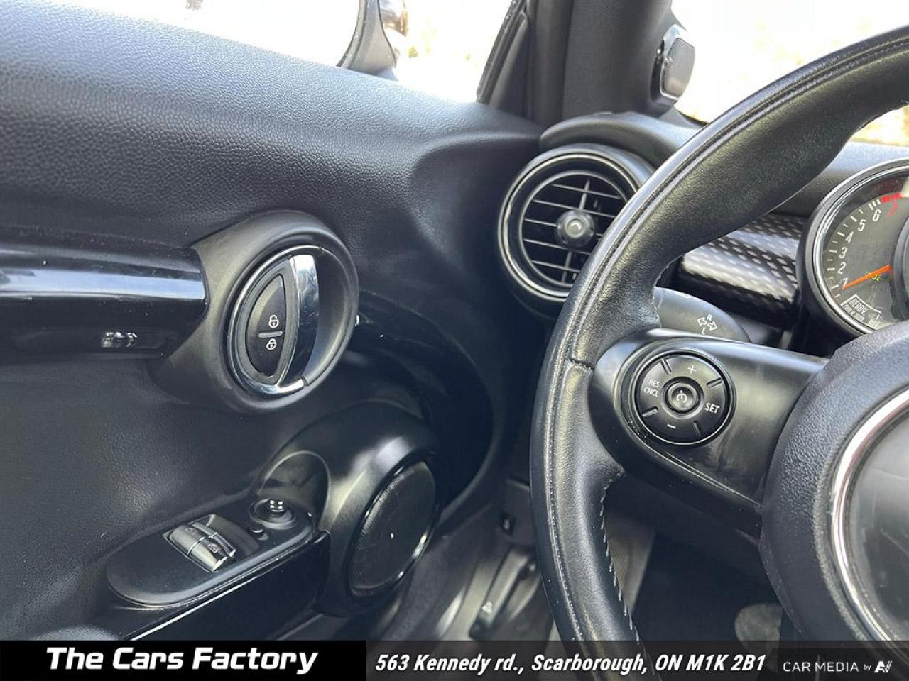 2016 MINI Cooper S Only 078,588KM Navigation / Roof! - Photo #14