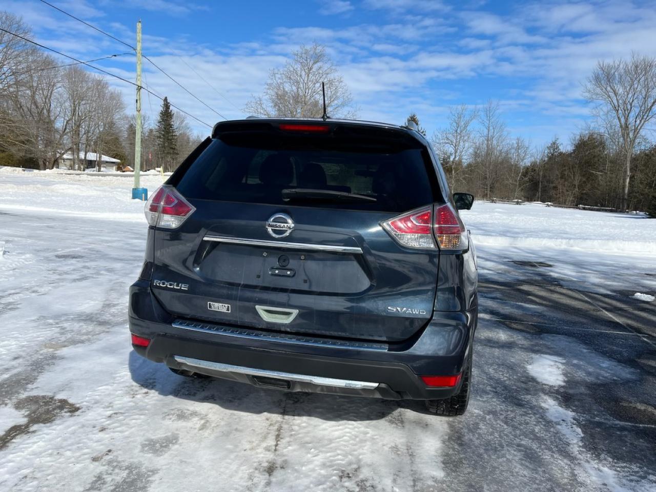 2016 Nissan Rogue  - Photo #5