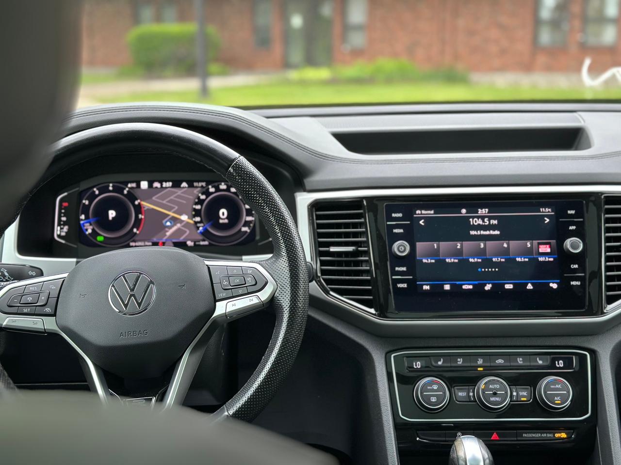 2022 Volkswagen Atlas Highline R-Line - Photo #10