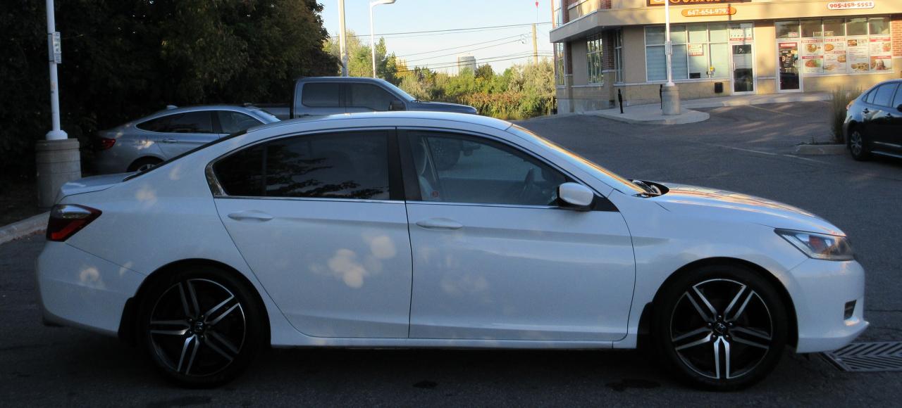 2014 Honda Accord LX Photo