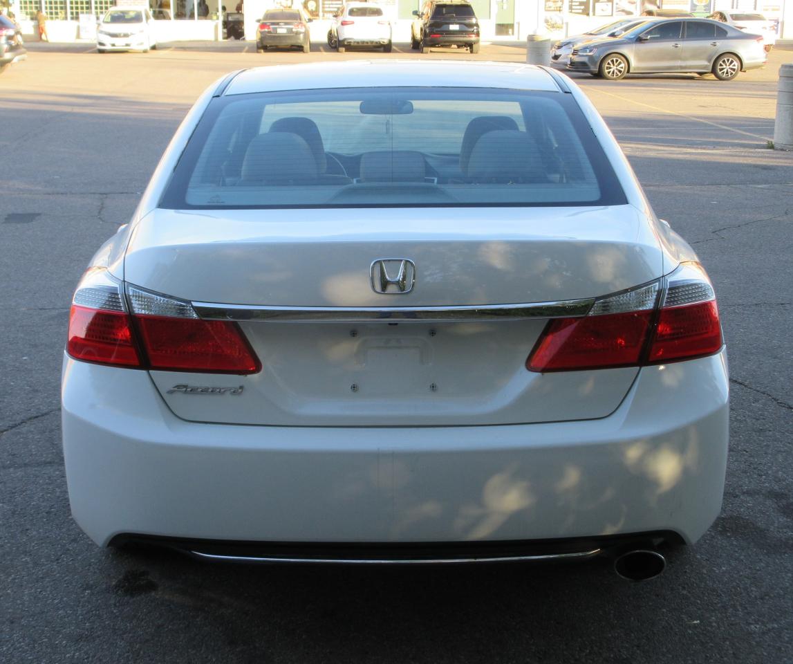 2014 Honda Accord LX Photo