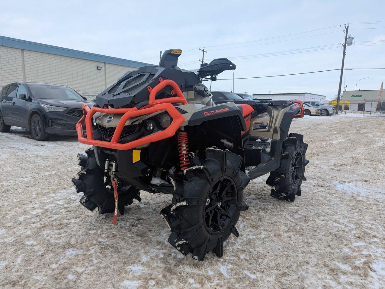 2022 Can-Am Outlander 1000R XMR $109 B/W - Photo #1