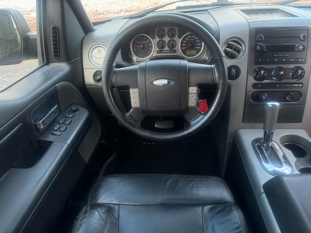 2004 Ford F-150 FX4|SUNROOF|POWER SEATS|LEATHER INT| - Photo #9