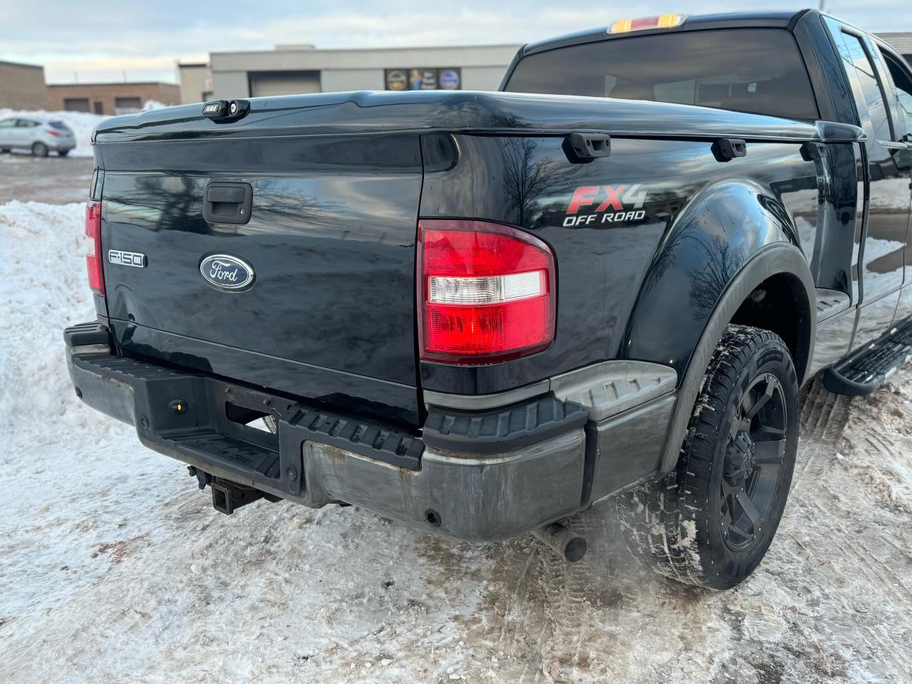 2004 Ford F-150 FX4|SUNROOF|POWER SEATS|LEATHER INT| - Photo #24