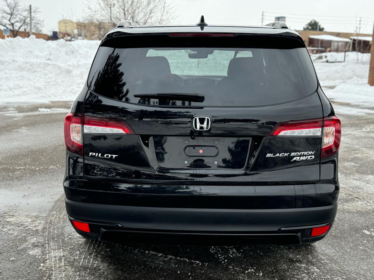 2022 Honda Pilot Black Edition - Photo #6