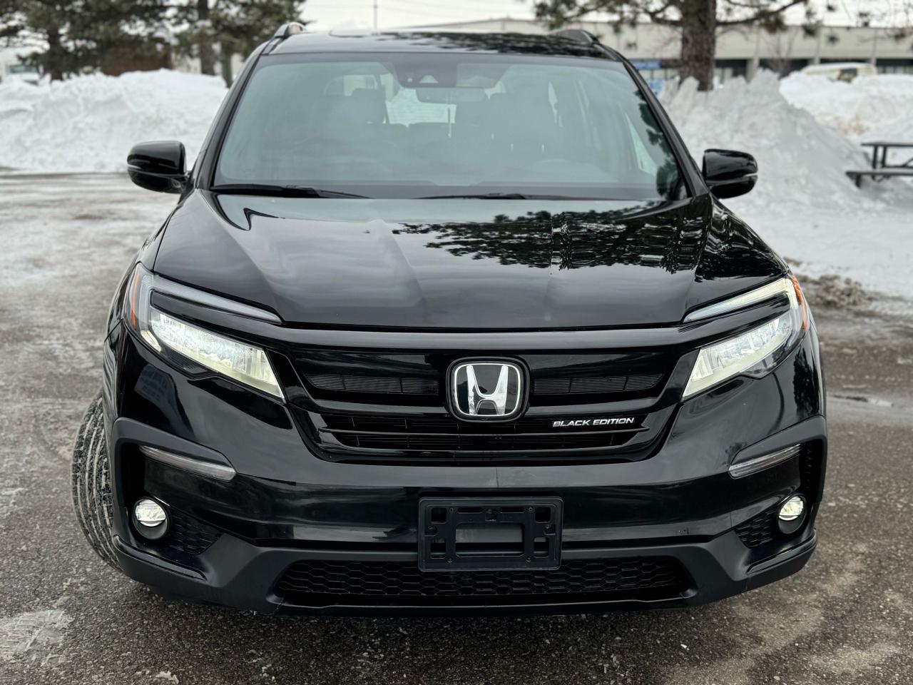 2022 Honda Pilot Black Edition - Photo #2