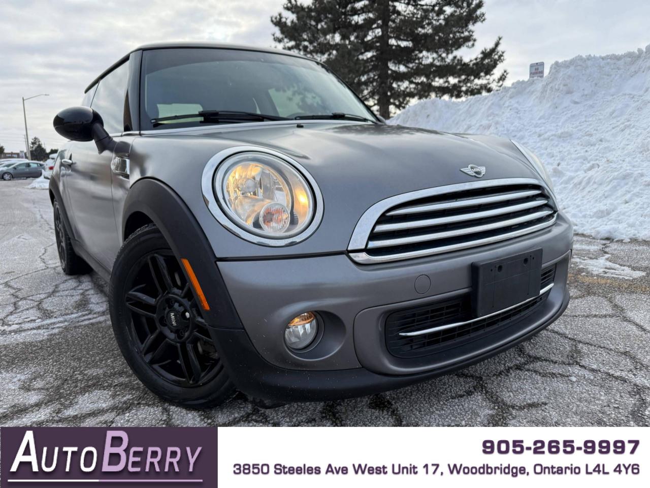 Used 2013 MINI Cooper Hardtop 2dr Cpe Baker Street Edition for sale in Woodbridge, ON