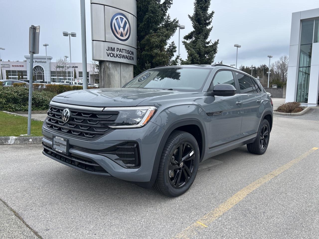New 2025 Volkswagen Atlas Cross Sport Comfortline R-Line Black Edition 2.0 TSI 4MOT for sale in Surrey, BC