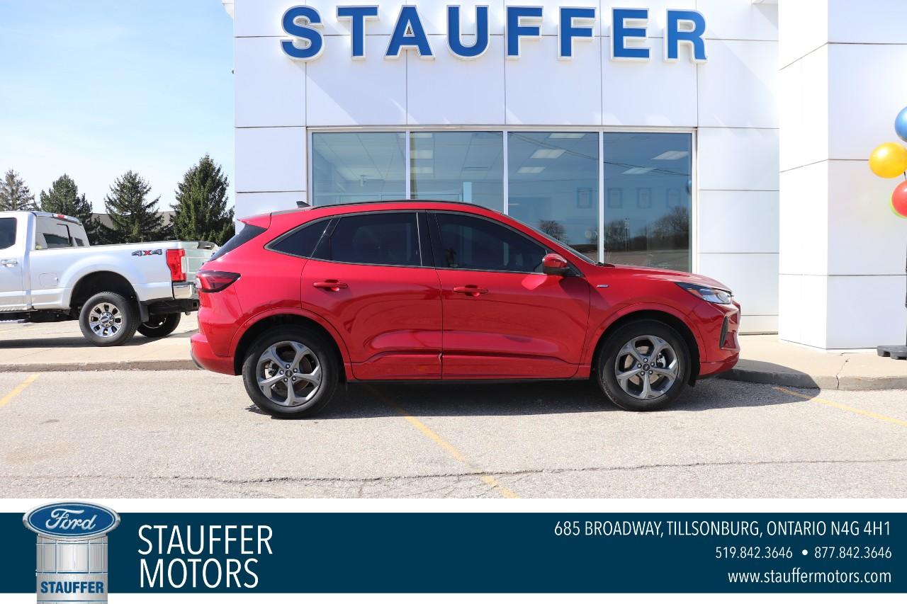 2024 Ford Escape ST-Line Select AWD Photo2