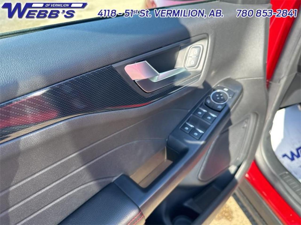 2025 Ford Escape ST-Line Photo5