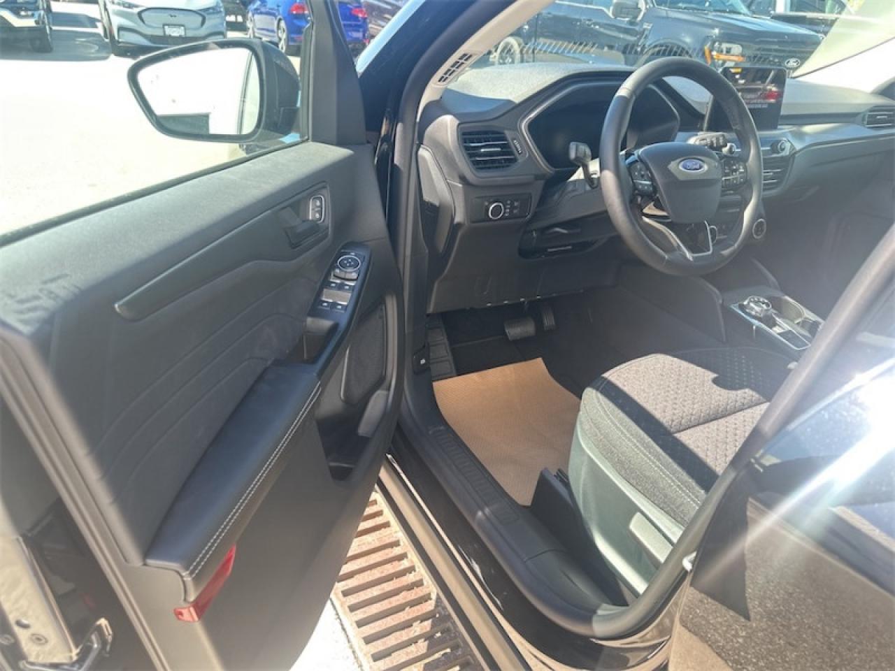 2025 Ford Escape Active  - Sunroof - Heated Seats Photo5