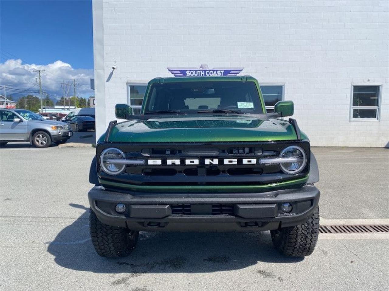 2025 Ford Bronco Outer Banks Photo5
