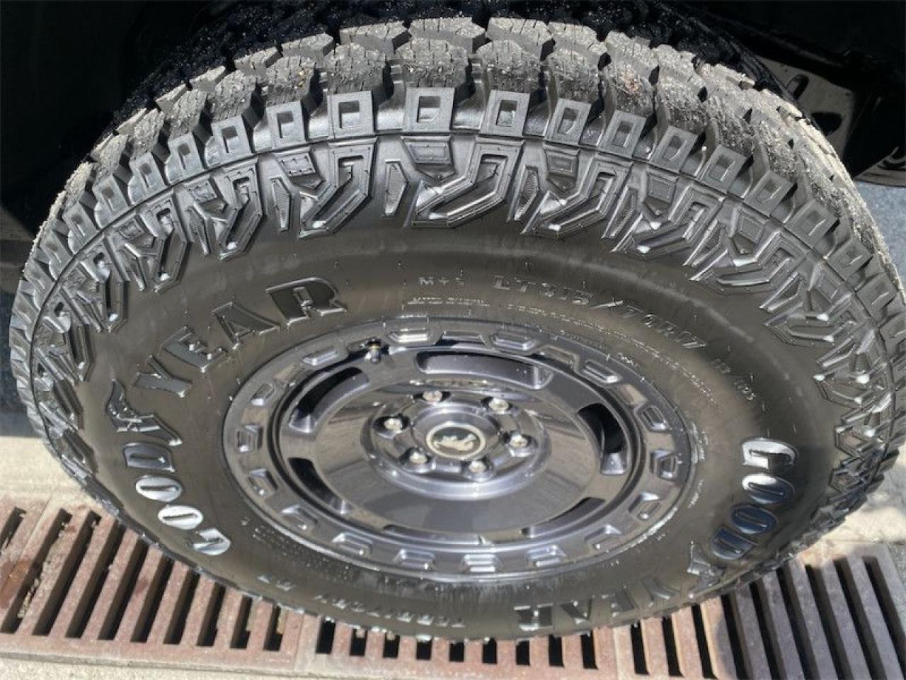 2025 Ford Bronco Outer Banks Photo5