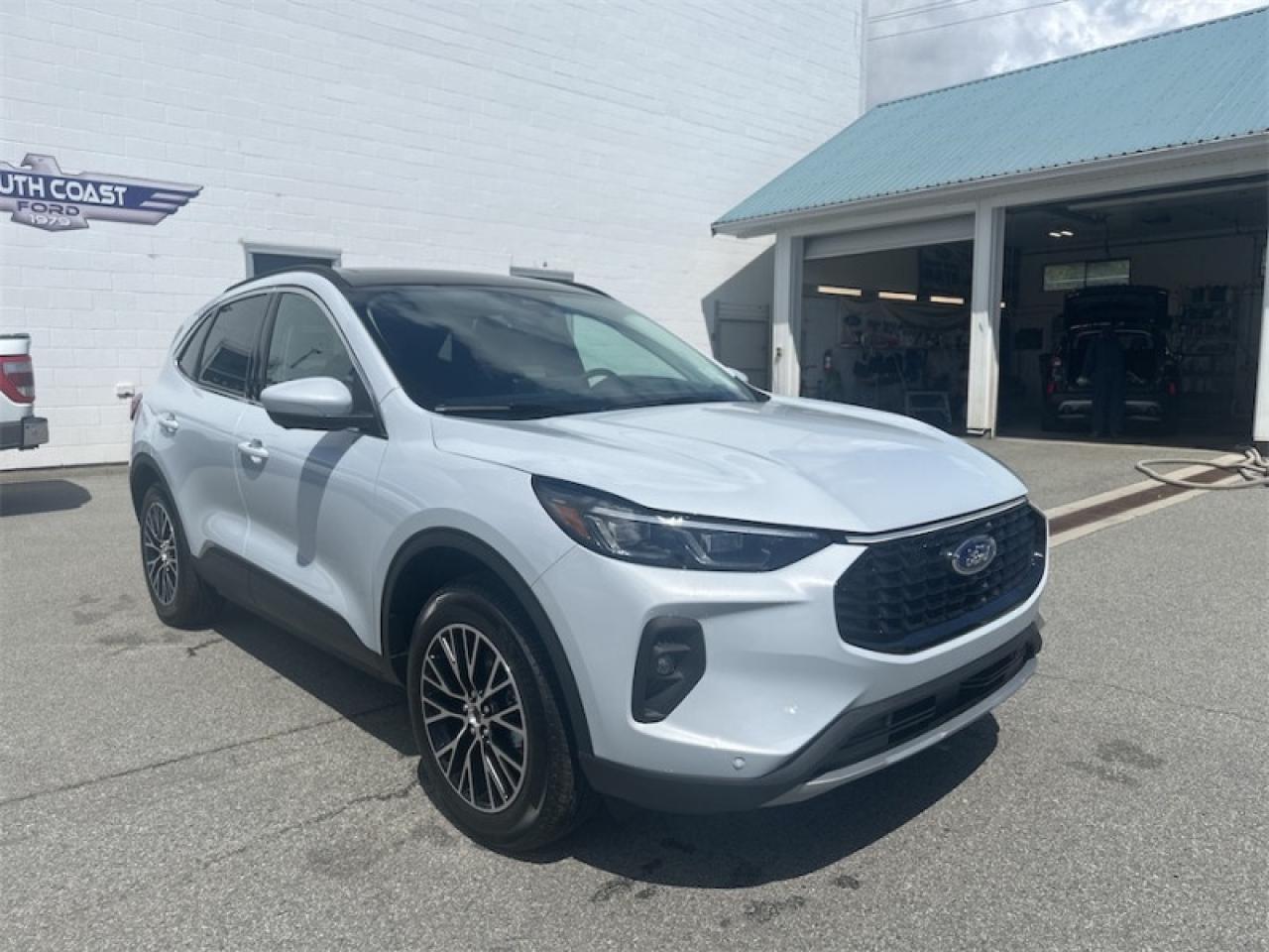 2025 Ford Escape PHEV  - Sunroof - 360 Camera Photo5