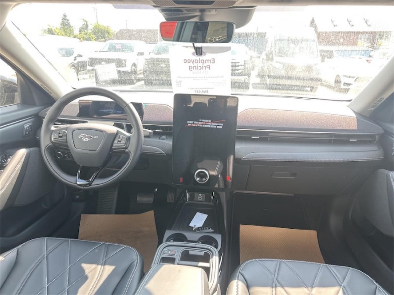 2025 Ford Mustang Mach-E Select AWD  - Activex Seats Photo5