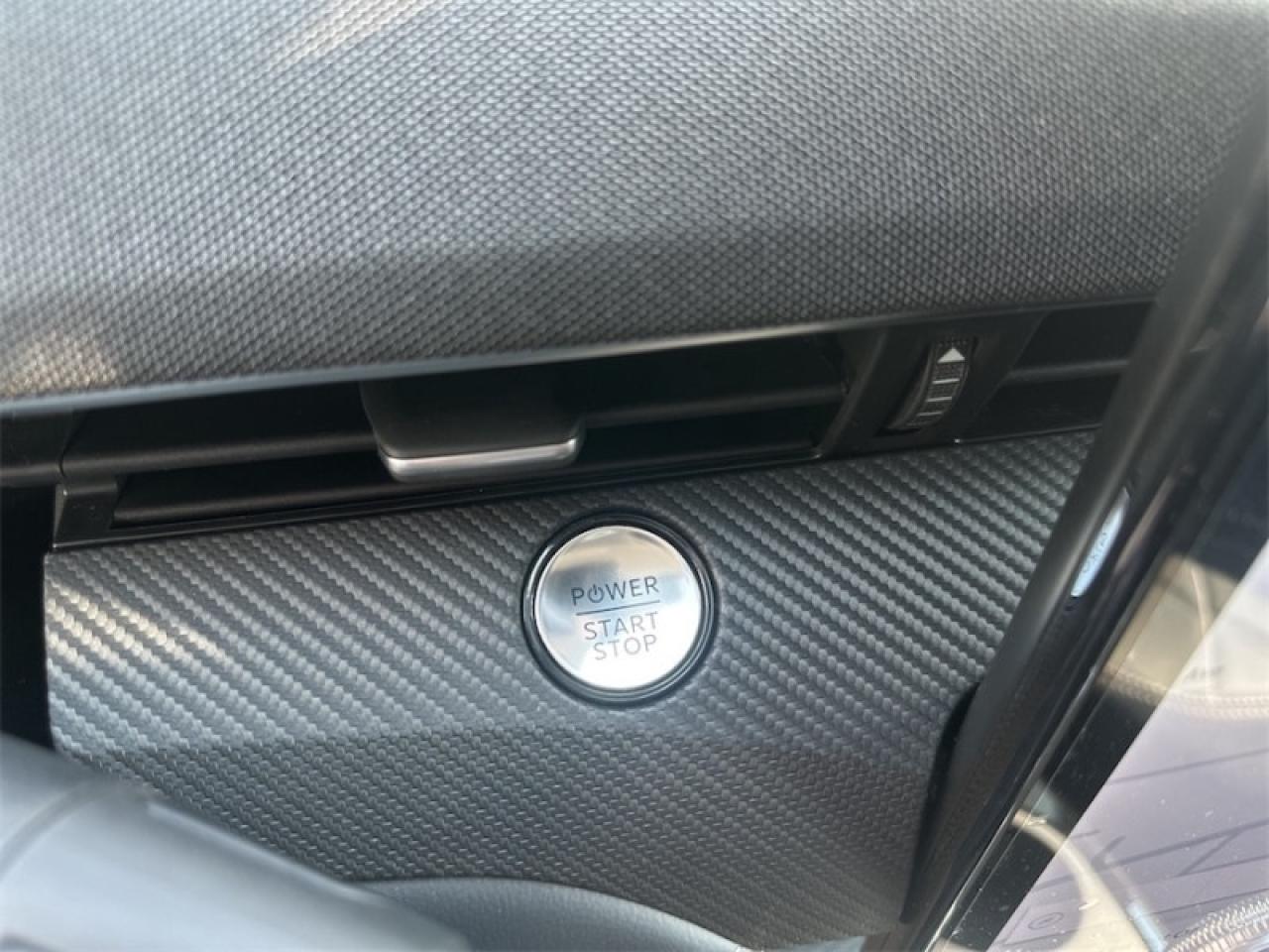 2025 Ford Mustang Mach-E Select AWD  - Activex Seats Photo5