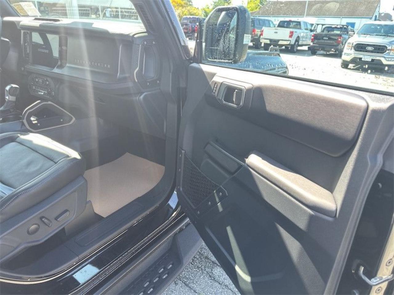 2025 Ford Bronco BADLANDS  - Leather Seats - Heated Seats Photo5