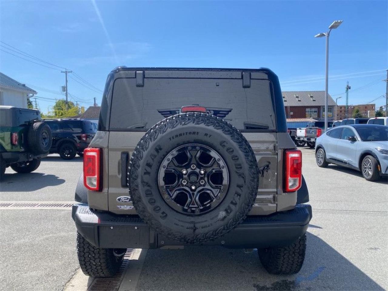 2025 Ford Bronco Big Bend  - Heated Seats Photo3