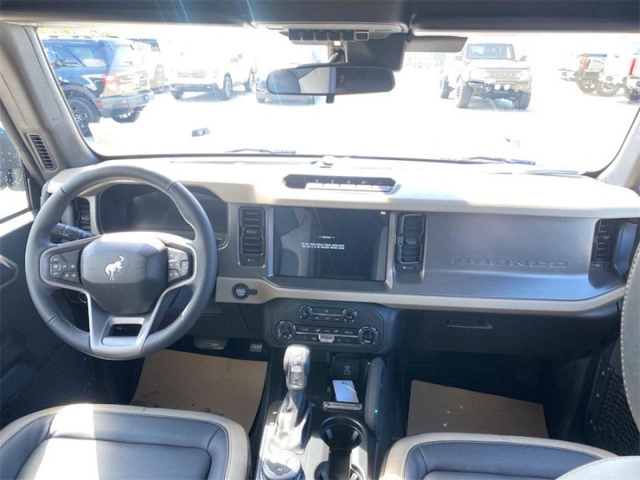 2025 Ford Bronco Big Bend  - Heated Seats Photo5