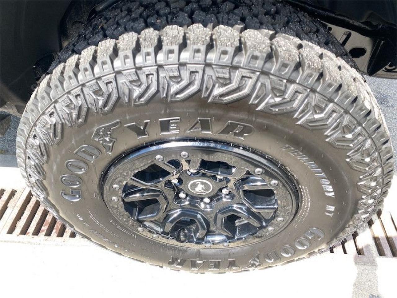 2025 Ford Bronco Big Bend  - Heated Seats Photo5