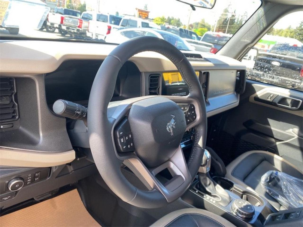 2025 Ford Bronco Big Bend  - Heated Seats Photo5